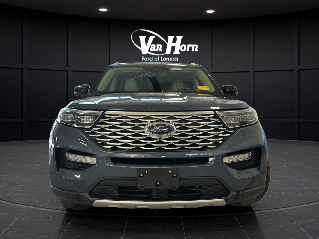 Used 2021 Ford Explorer Platinum w/ Equipment Group 601A AWD/4WD image 2