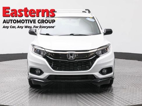 Used 2021 Honda HR-V Sport image 2