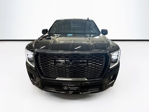 Used 2023 GMC Yukon Denali Ultimate AWD/4WD image 2
