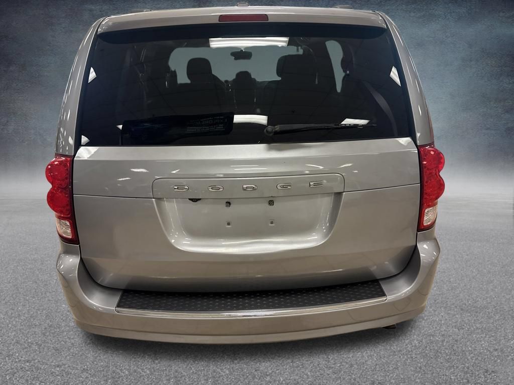 Used 2015 Dodge Grand Caravan SXT w/ UConnect Hands-Free Group FWD image 5