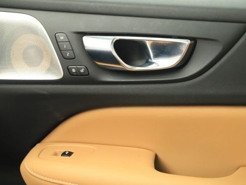 Used 2020 Volvo S60 T6 Inscription image 30