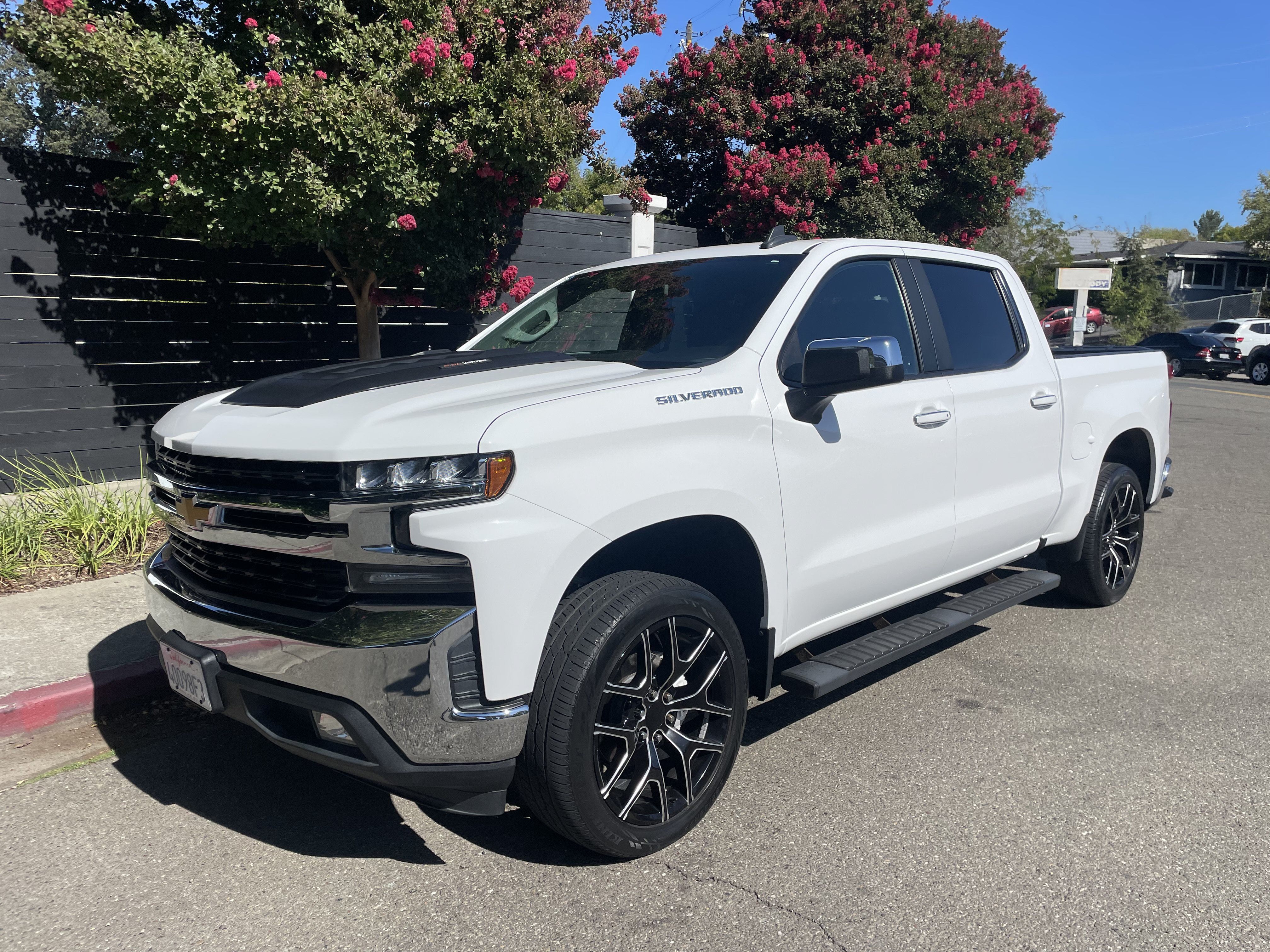 Used 2020 Chevrolet Silverado 1500 LT w/ All-Star Edition RWD image 7