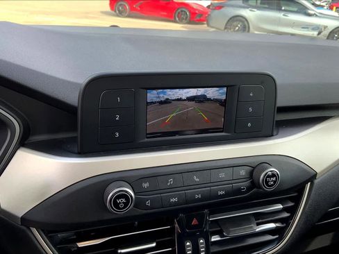 Used 2022 Ford Escape S image 26