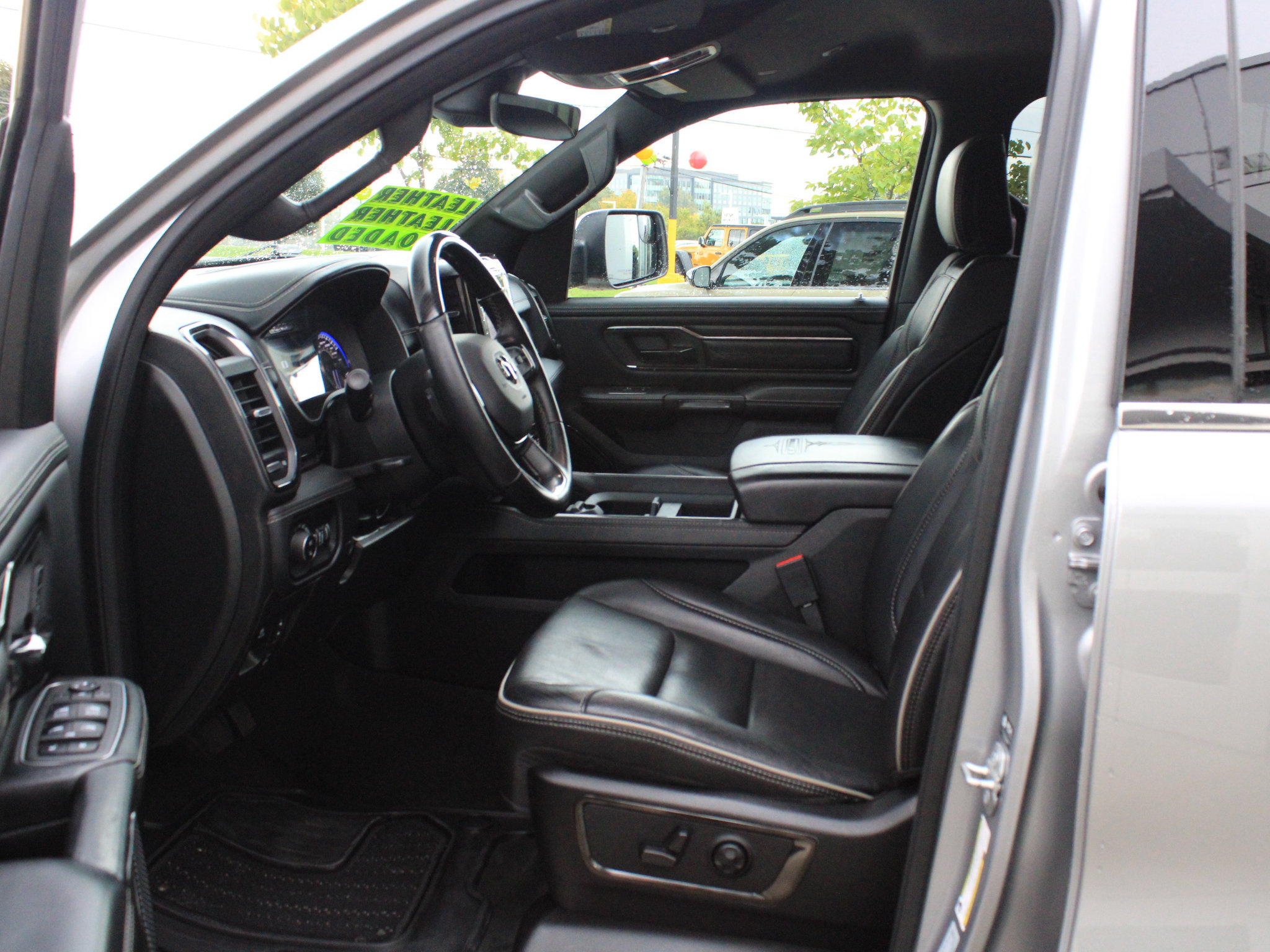 Used 2022 RAM 1500 Limited w/ Bed Utility Group AWD/4WD image 11