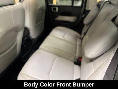Used 2021 Jeep Wrangler Unlimited Sahara AWD/4WD image 13