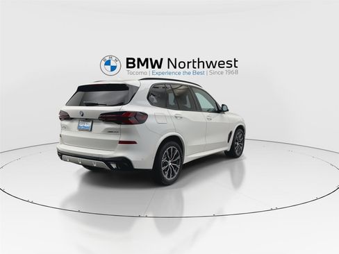 New 2026 BMW X5 xDrive40i image 3