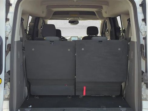 Used 2023 Ford Transit Connect XLT image 6