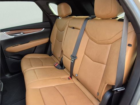 Used 2023 Cadillac XT5 Premium Luxury w/ Technology Package FWD image 19