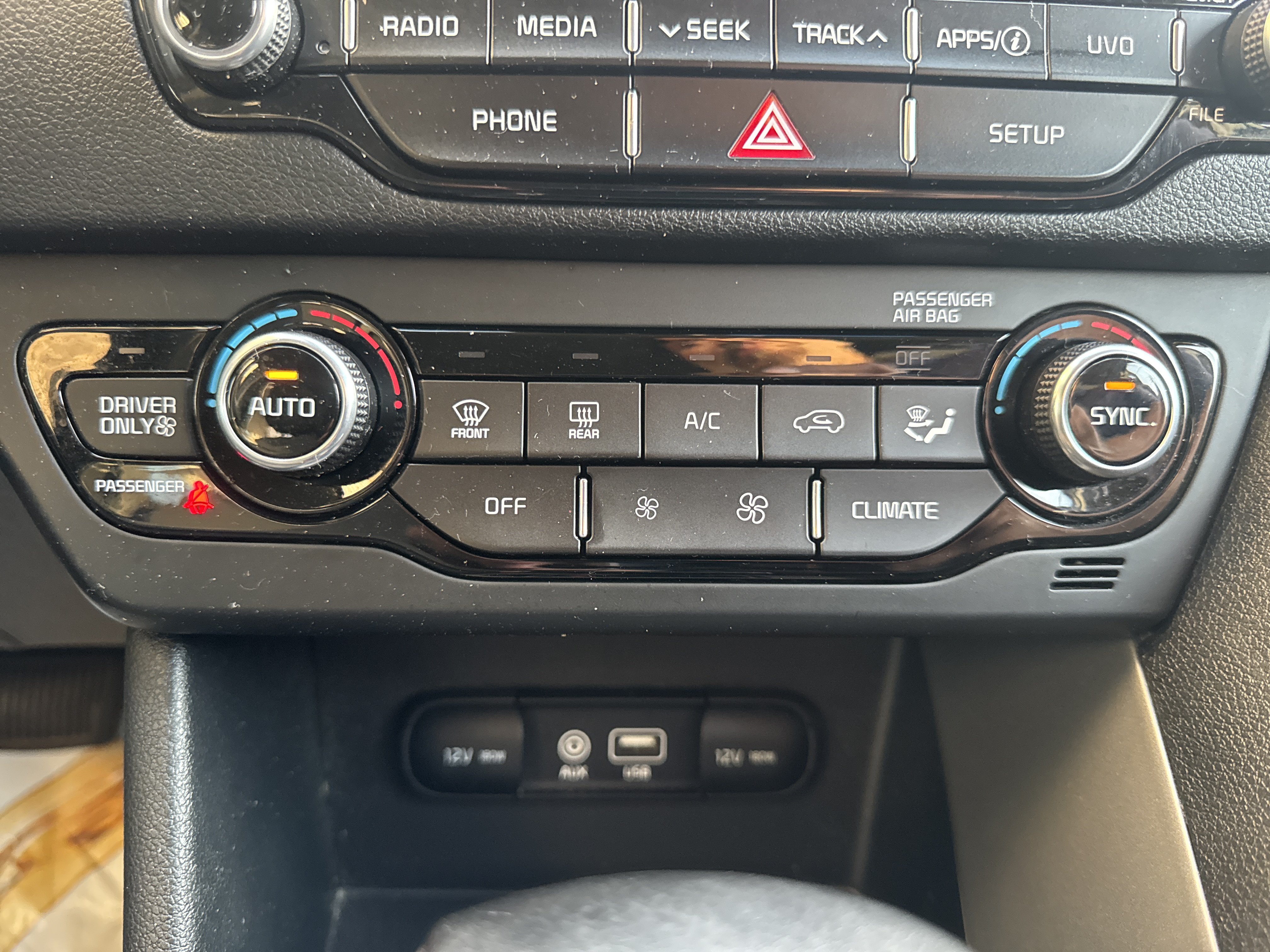 Used 2019 Kia Niro LX FWD image 19