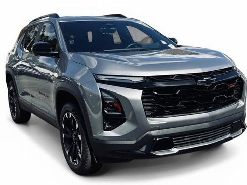 Used 2025 Chevrolet Equinox RS image 3