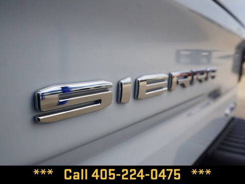 Used 2024 GMC Sierra 1500 AT4 w/ Technology Package AWD/4WD image 6