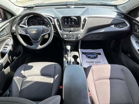 Used 2022 Chevrolet Malibu LS FWD image 9