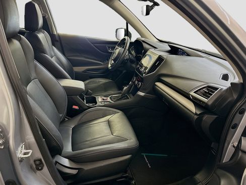 Used 2023 Subaru Forester Limited image 34