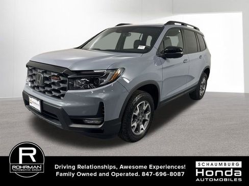 Certified 2023 Honda Passport TrailSport image 2