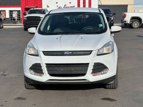 Used 2015 Ford Escape SE image 9