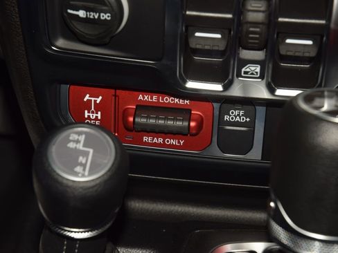 Used 2024 Jeep Wrangler Unlimited Sport AWD/4WD image 32