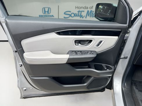 Certified 2024 Honda Pilot EX-L image 19