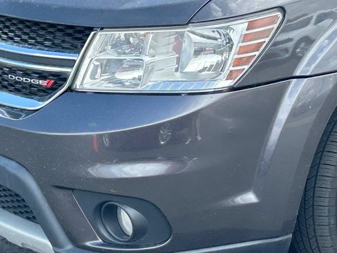 Used 2018 Dodge Journey SXT w/ Connectivity Group FWD image 11