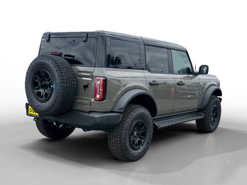 New 2026 Ford Bronco Outer Banks w/ Sasquatch Package AWD/4WD image 5