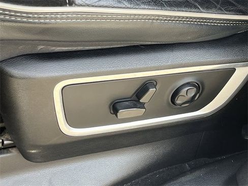 Used 2021 RAM 1500 Laramie image 29