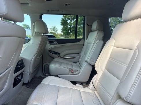 Used 2016 GMC Yukon XL Denali w/ Open Road Package AWD/4WD image 11