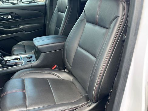 Used 2023 Chevrolet Traverse RS AWD/4WD image 23
