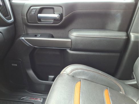 Used 2023 GMC Sierra 2500 AT4 w/ AT4 Preferred Package AWD/4WD image 24