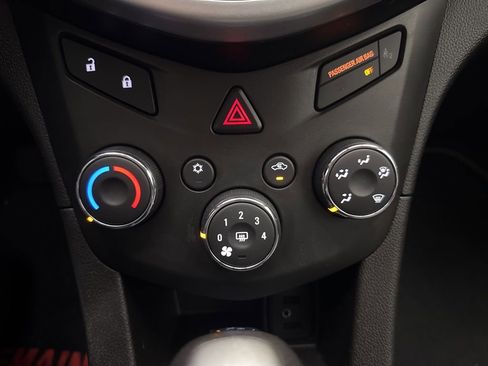 Used 2018 Chevrolet Sonic LS image 20