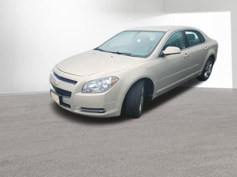 Used 2010 Chevrolet Malibu LT FWD image 1