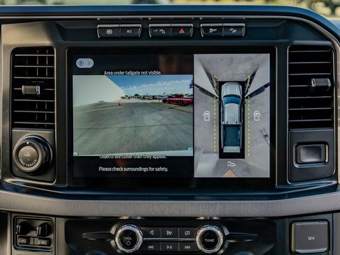 Used 2024 Ford F350 Platinum image 25