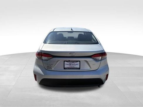 Used 2024 Toyota Corolla LE FWD image 10