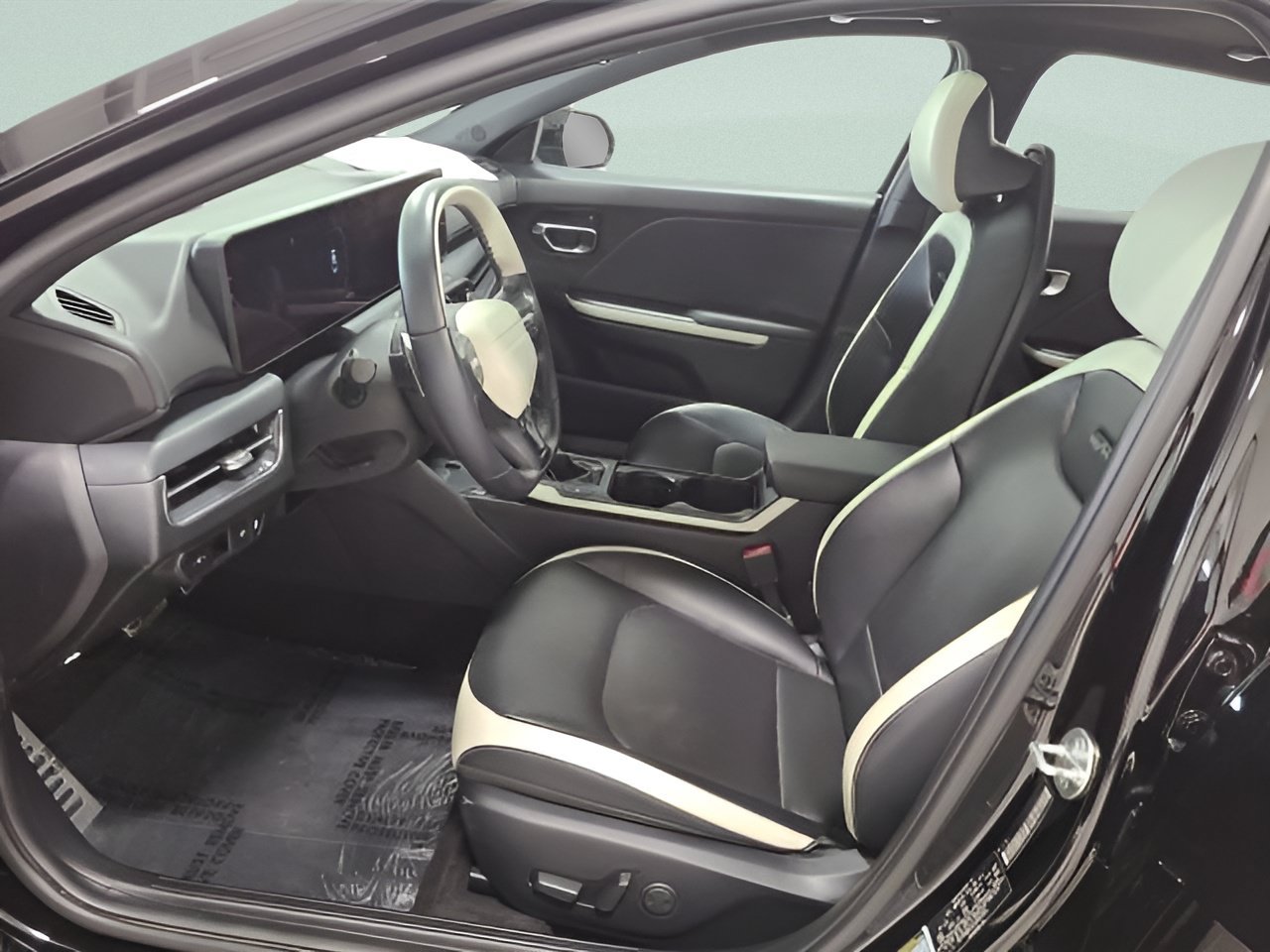 Used 2025 Kia K4 GT-Line Turbo FWD image 18