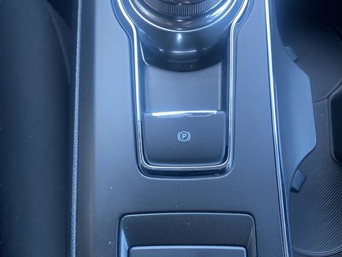 Certified 2020 Ford Fusion SE image 25