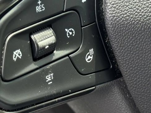 Used 2024 Chevrolet Trax RS w/ Driver Confidence Package FWD image 11