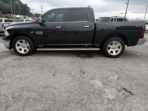 Used 2017 RAM 1500 Lone Star RWD image 4