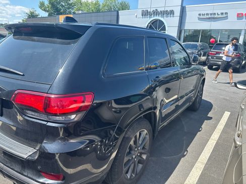 Used 2019 Jeep Grand Cherokee High Altitude AWD/4WD image 2