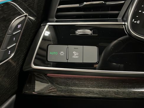 Used 2025 Audi Q7 3.0T Premium Plus w/ Premium Plus Package AWD/4WD image 34