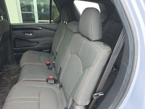 Used 2025 Honda Pilot Sport image 9