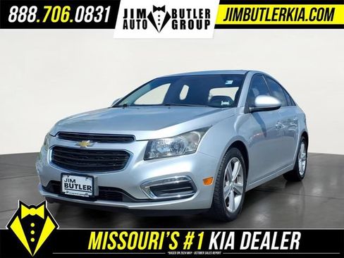 Used 2015 Chevrolet Cruze LT FWD image 1