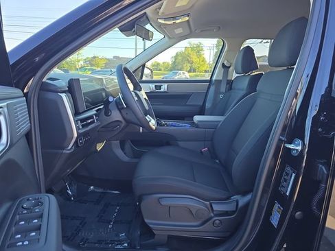 Used 2026 Hyundai Santa Fe SE AWD/4WD image 11
