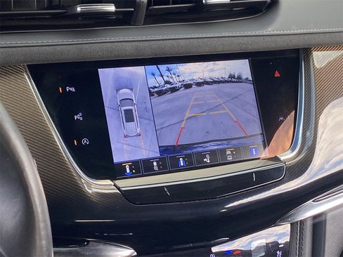 Certified 2022 Cadillac XT6 Sport w/ Platinum Package image 29