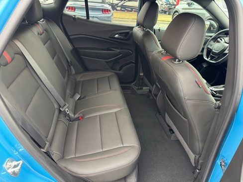 Used 2025 Chevrolet Trax RS w/ Driver Confidence Package image 27