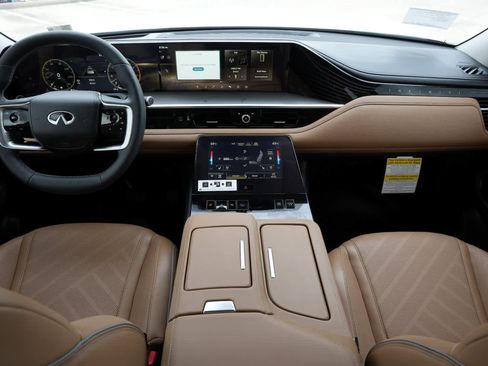 New 2026 INFINITI QX80 Luxe image 7