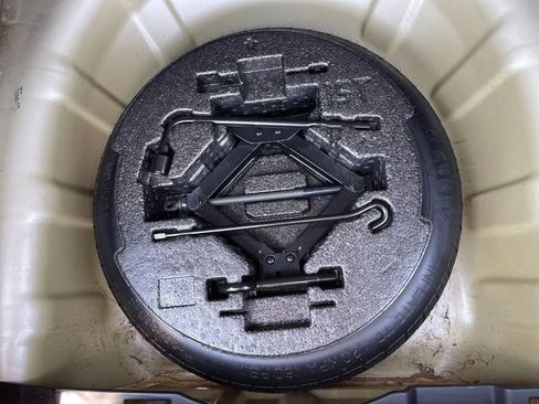 Used 2013 Kia Forte EX image 10