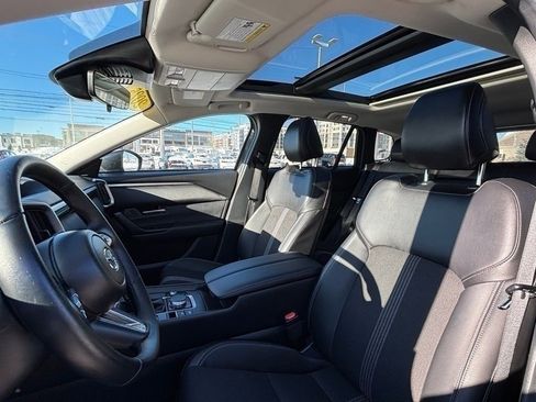 Used 2025 MAZDA CX-50 AWD 2.5 S w/ Premium Package image 17