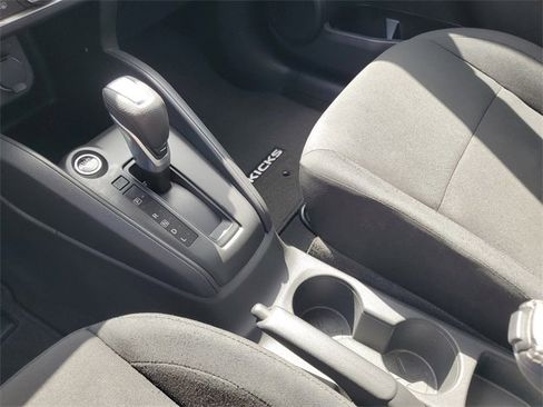 Used 2024 Nissan Kicks S image 24