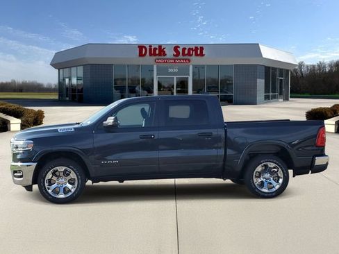 New 2026 RAM 1500 Big Horn AWD/4WD image 5