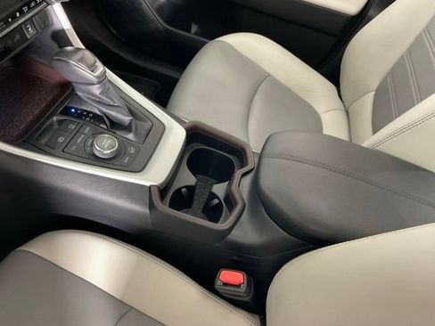 Used 2019 Toyota RAV4 Limited w/ All Weather Liner Package AWD/4WD image 18
