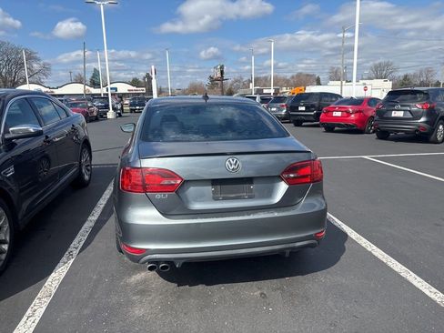 Used 2012 Volkswagen Jetta GLI image 4