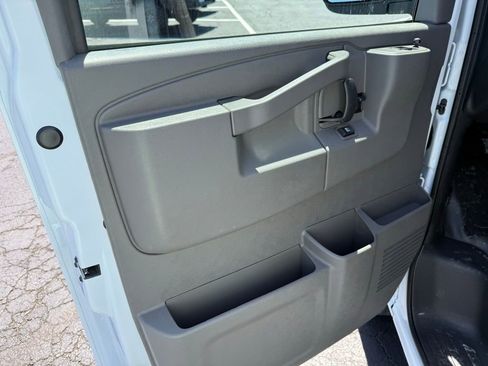 New 2026 Chevrolet Express 2500 RWD image 9